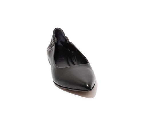 comfortable pointed toe flats