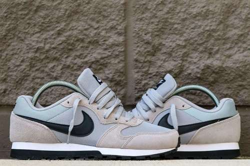 nike md runner 2 light bone