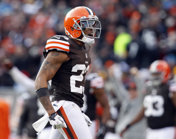 CLEVELAND, OH - NOVEMBER 25: Defensive back Joe Haden #23 of the Cleveland Browns celebrates after an interception by defensive lineman Billy Winn #90 against the Pittsburgh Steelers at Cleveland Browns Stadium on November 25, 2012 in Cleveland, Ohio. (Photo by Matt Sullivan/Getty Images)