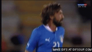 pirlo-free-kick-o.gif