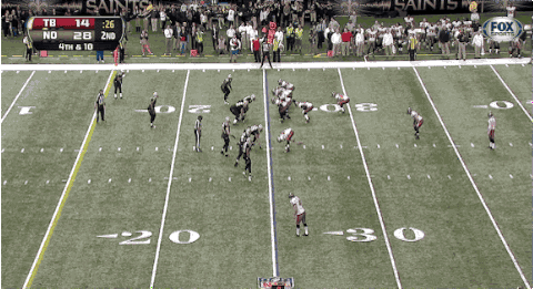Buccaneers Snapper Gets Leveled on Terrible Fake Field Goal