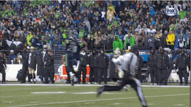 Robert Meachem Gets 52-Yard Reception After Seahawks Tip Ball in Air