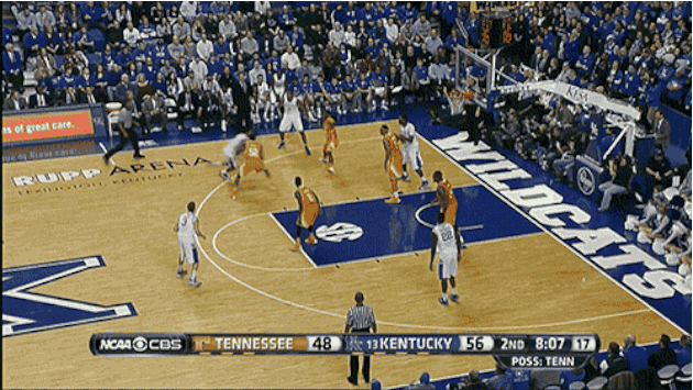 Kentucky's James Young Shoots Layup over Backboard Against Tennessee
