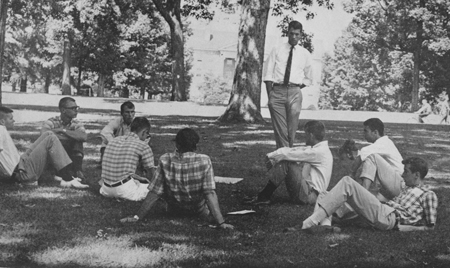 UNCMadras This is how hanging out on campus should be
