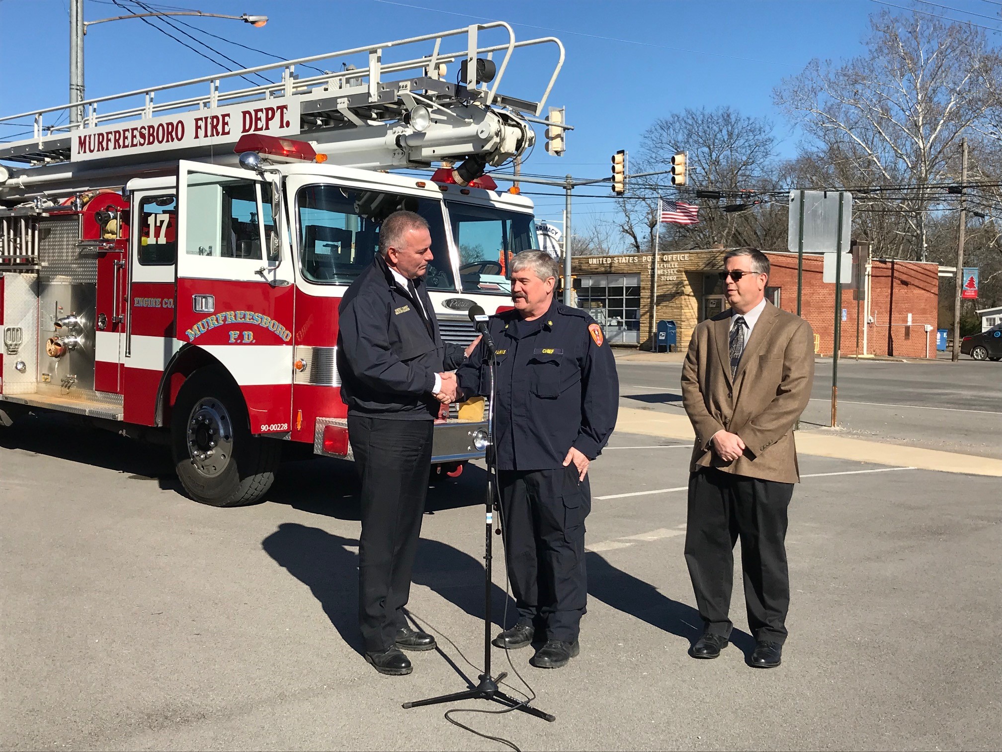 Murfreesboro Fire Donates 1990 Pierce Fire Apparatus to Eagleville Fire