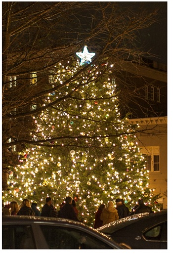 gatlinburg donation drive at murfreesboro christmas tree lighting murfreesboro news and radio - When Does Gatlinburg Decorate For Christmas gatlinburg donation drive at murfreesboro christmas tree lighting murfreesboro news and radio - When Does Gatlinburg Decorate For Christmas