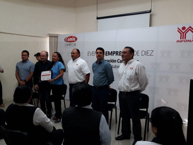 Es un servicio que el instituto les ofrece a favor de sus trabajadores al acudir a su centro de trabajo.