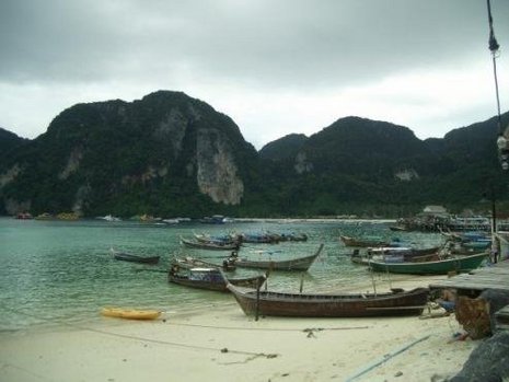 Phi_phi_bay