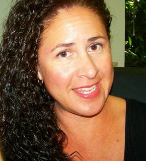 Close_up_trina_medium