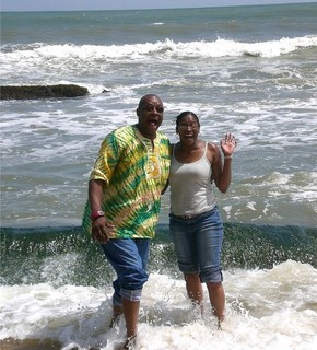 Otis_and_me_on_the_atlantic_in_elmina_medium