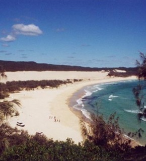 Queensland_beach_medium