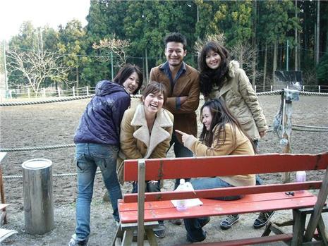 Yuki_plus_horse_riding