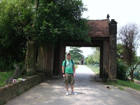 Me_at_the_village_gates