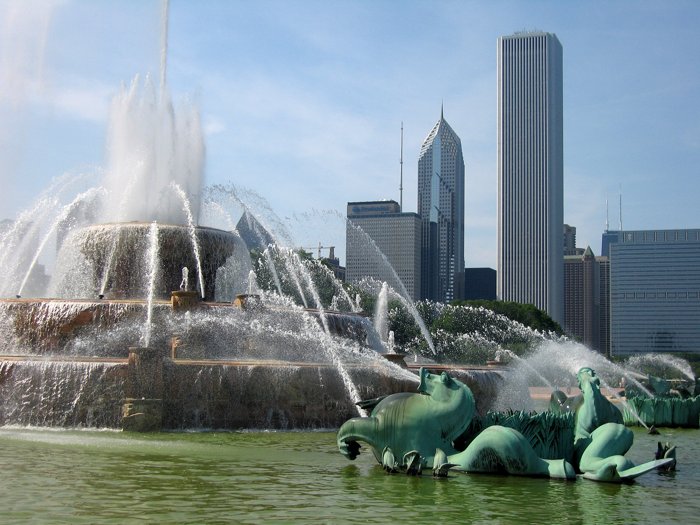 Buckingham Fountain by Pamela Carreira