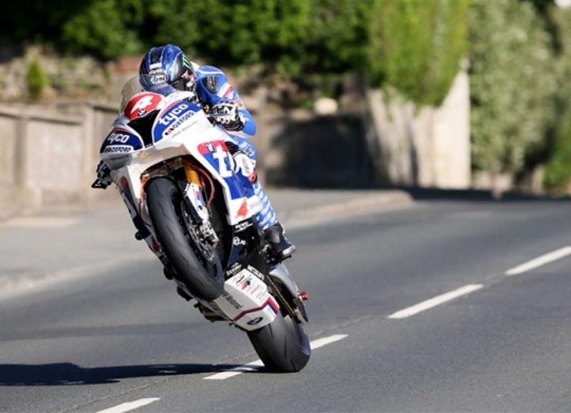 Hutchy-wheelie-stocker1.jpg