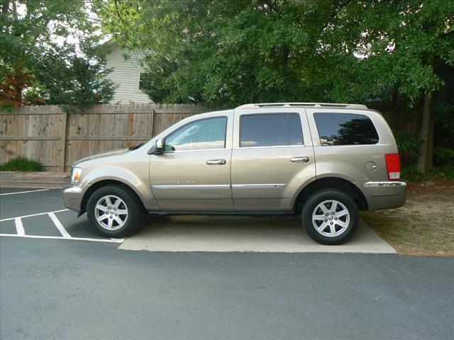 Photo of 2007 Chrysler Aspen