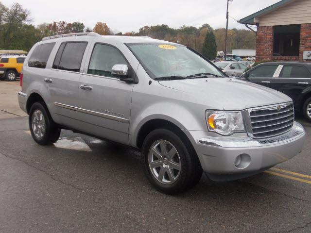Photo of 2009 Chrysler Aspen