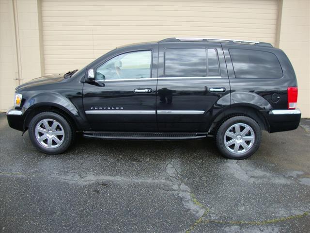 Photo of 2009 Chrysler Aspen