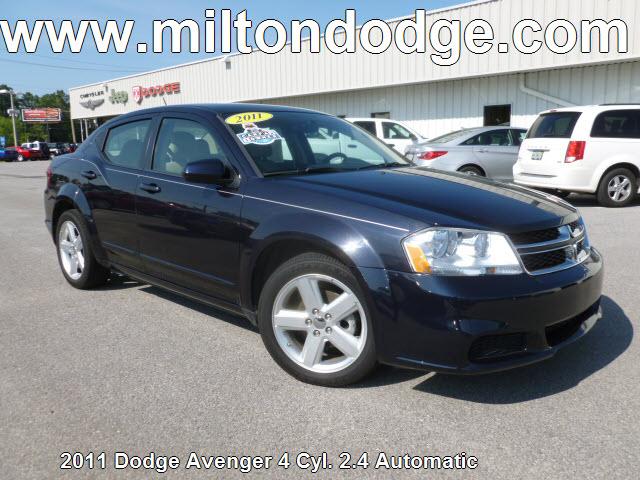 Photo of 2011 Dodge Avenger