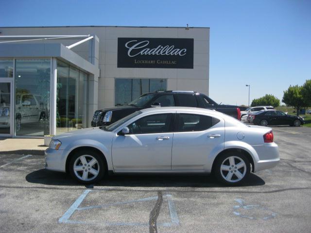 Photo of 2011 Dodge Avenger