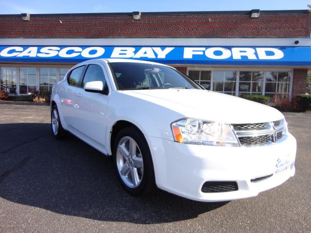 Photo of 2011 Dodge Avenger
