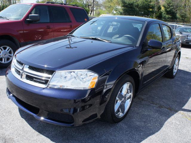 Photo of 2011 Dodge Avenger