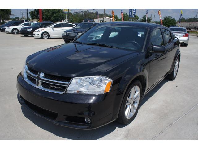 Photo of 2011 Dodge Avenger