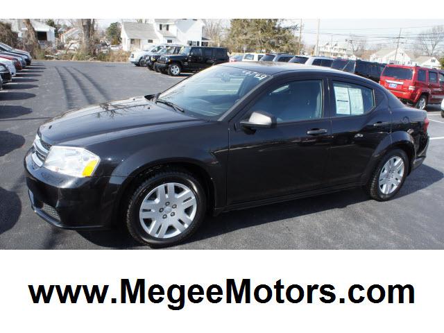 Photo of 2011 Dodge Avenger