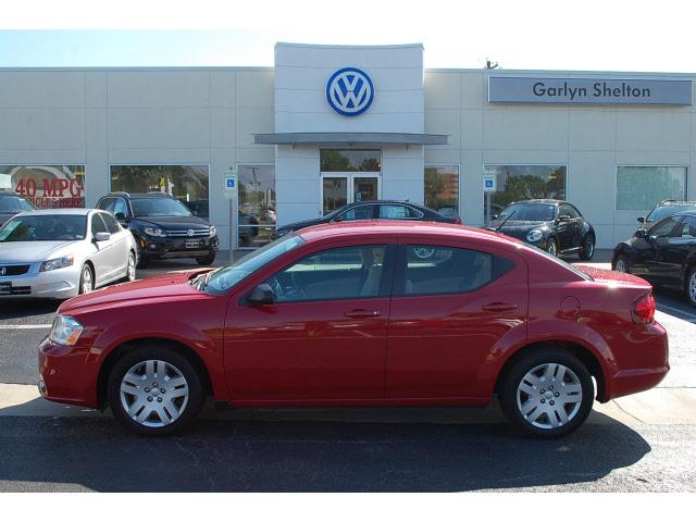 Photo of 2011 Dodge Avenger