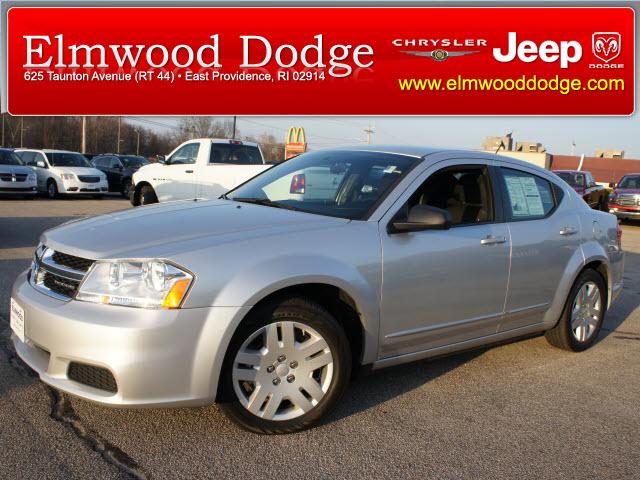Photo of 2011 Dodge Avenger
