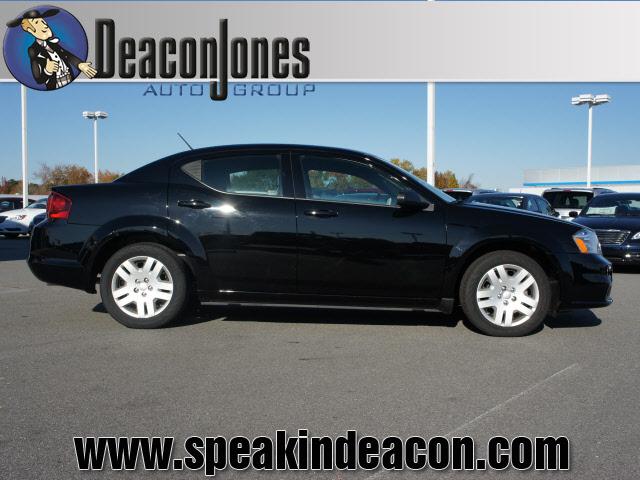 Photo of 2011 Dodge Avenger