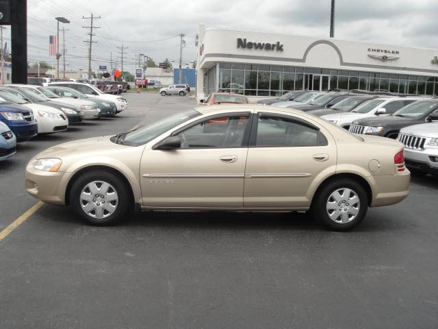 Photo of 2001 Dodge Stratus