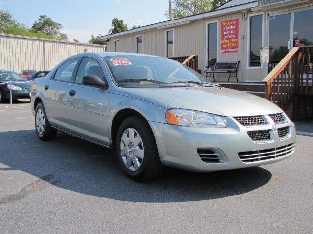 Photo of 2004 Dodge Stratus
