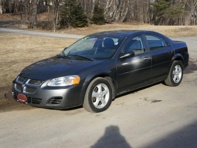 Photo of 2005 Dodge Stratus