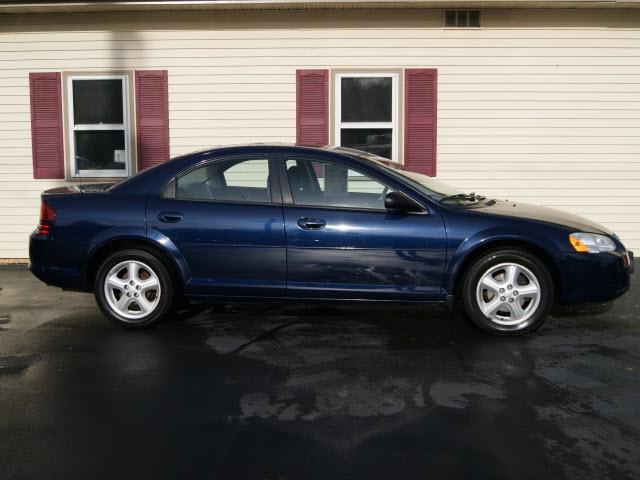 Photo of 2005 Dodge Stratus