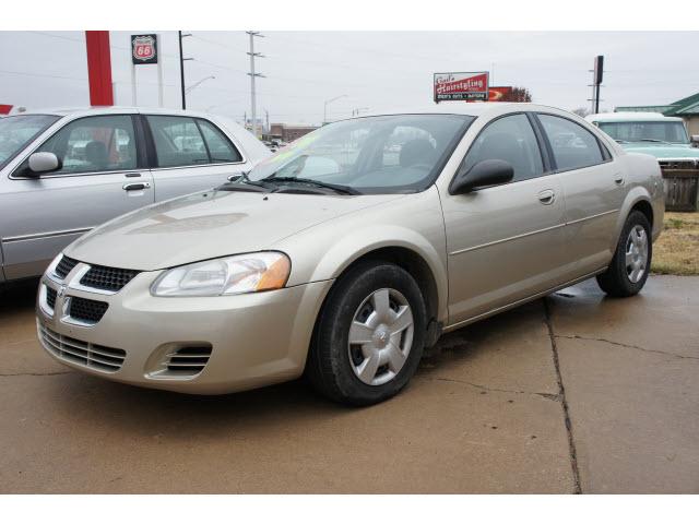 Photo of 2005 Dodge Stratus