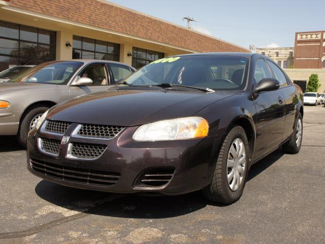 Photo of 2004 Dodge Stratus
