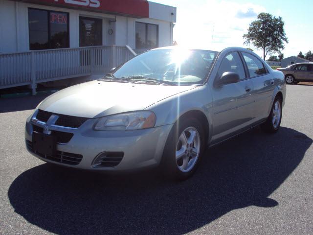 Photo of 2005 Dodge Stratus