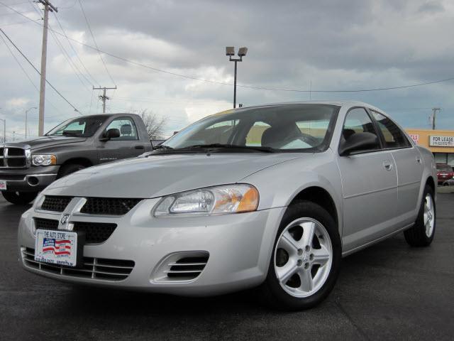 Photo of 2005 Dodge Stratus
