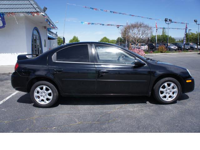 Photo of 2005 Dodge Neon
