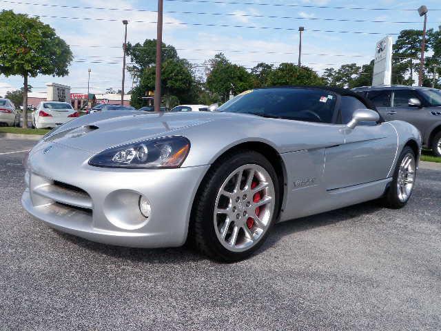 Photo of 2004 Dodge Viper