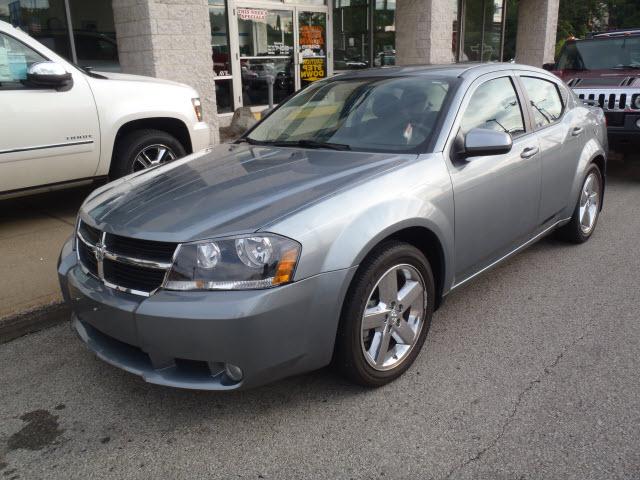 Photo of 2009 Dodge Avenger