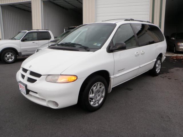 Photo of 2000 Dodge Grand Caravan
