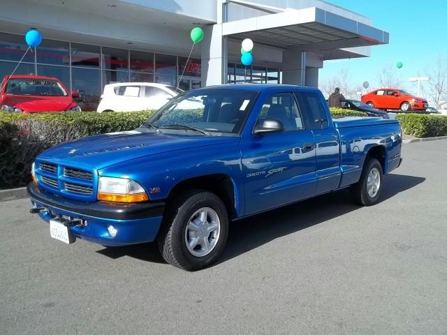 Photo of 2000 Dodge Dakota