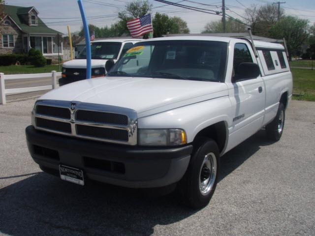 Photo of 2001 Dodge Ram 1500
