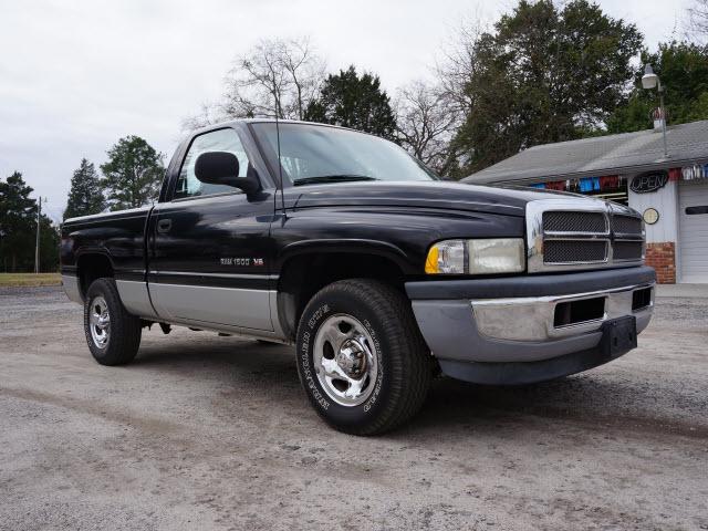 Photo of 1998 Dodge Ram 1500