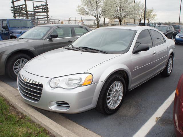 Photo of 2005 Chrysler Sebring