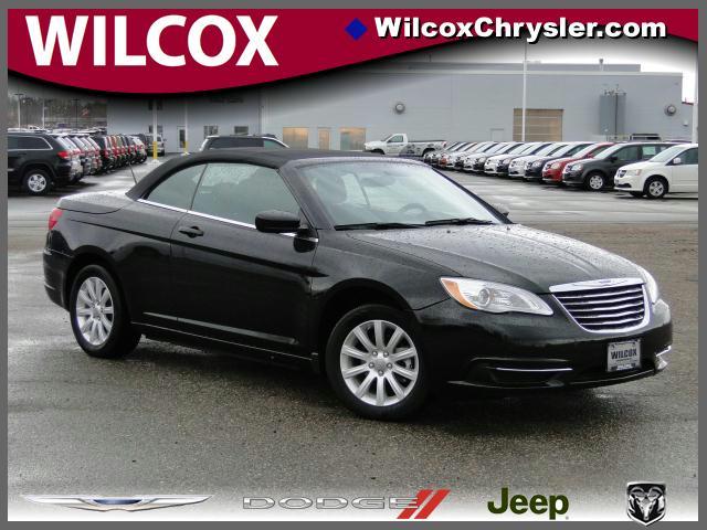 Photo of 2011 Chrysler Sebring