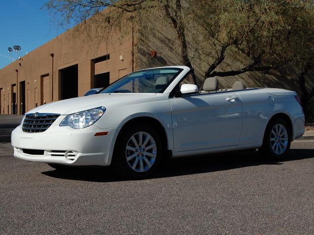Photo of 2010 Chrysler Sebring