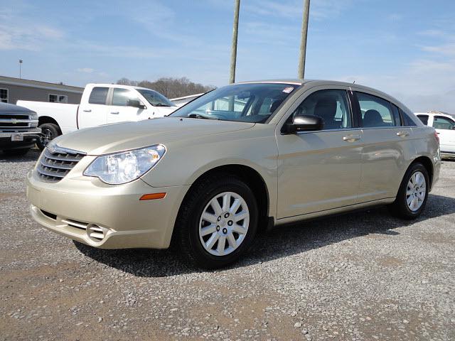 Photo of 2010 Chrysler Sebring